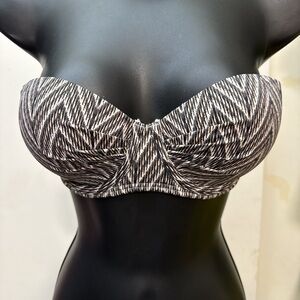 Victoria’s Secret Strapless padded underwire Bikini top